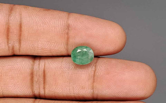 Emerald (Panna) Gemstone - 2.69 Carats