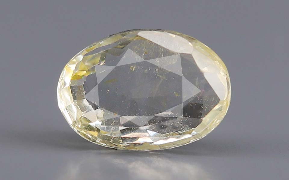 Yellow Sapphire (Pukhraj) - 3.26 Carat