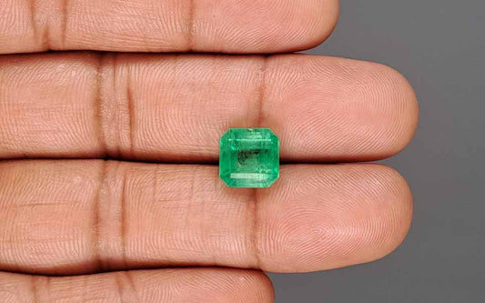 Emerald (Panna) Gemstone - 3.77 Carats