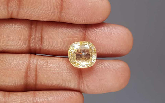 Yellow Topaz - 11.96 Carats