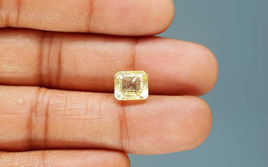 Yellow Topaz - 4.25 Carats