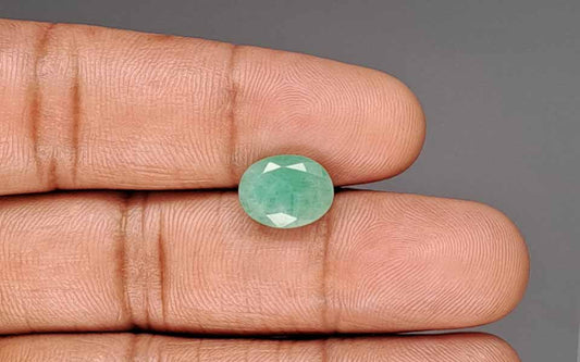 Emerald (Panna) Gemstone - 3.71 Carats