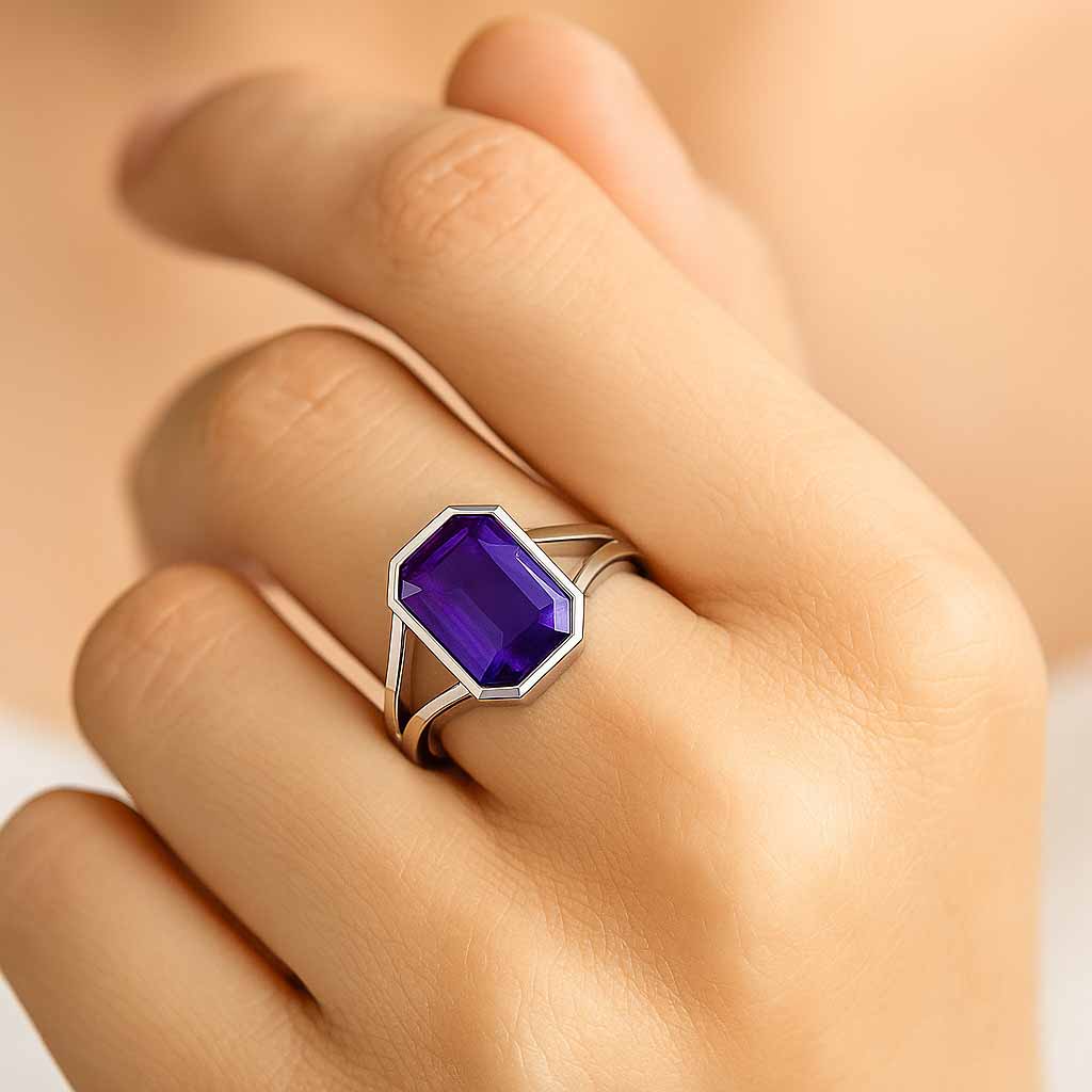 Traditional 925 Silver Ladies’ Amethyst Ring