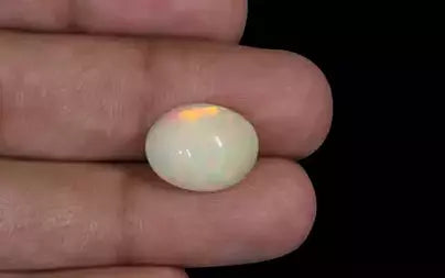 Opal - 5.32 Carats (Dudhiya Pathar - 5.85 Ratti)