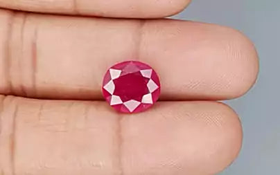 Ruby - 5.10 Carats (Manik - 5.56 Ratti)