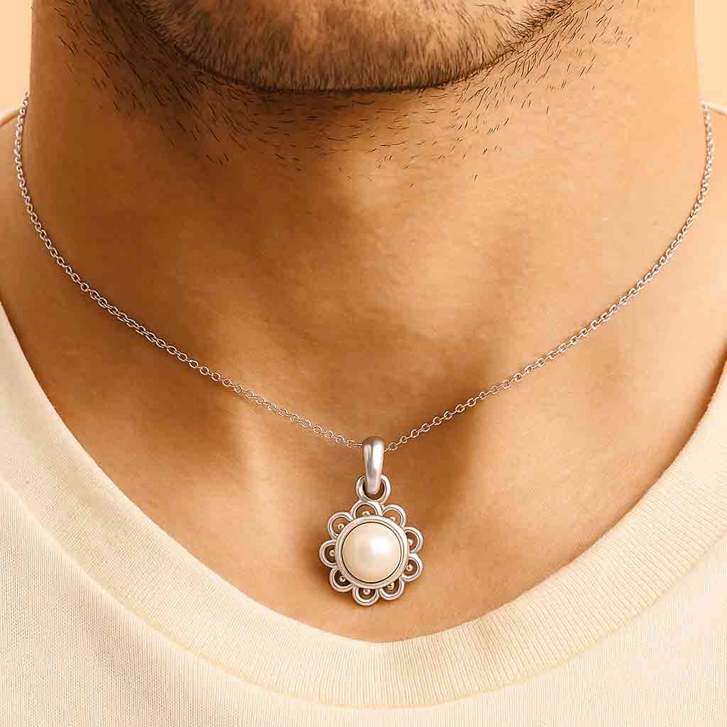 Bold & Stylish Sterling Silver Pearl Stone Pendant