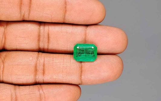 Emerald (Panna) Gemstone - 4.28 Carats