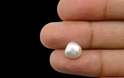 Keshi Pearl - 3.70 Carats (Moti - 4.03 Ratti)