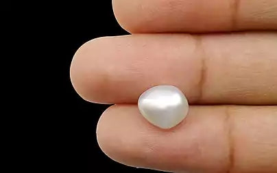 Keshi Pearl - 4.63 Carats (Moti - 5.05 Ratti)