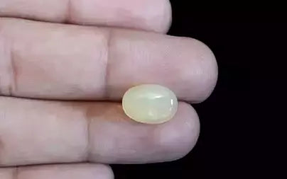 Opal - 2.77 Carats (Dudhiya Pathar - 3.02 Ratti)