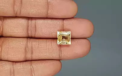Citrine - 4.49 Carats (Sunela - 4.89 Ratti)