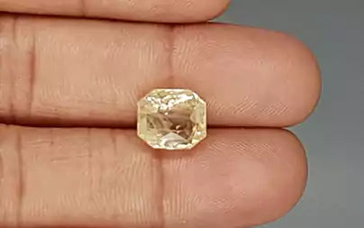 Yellow Sapphire - 6.54 Carats (Pukhraj - 7.13 Ratti)