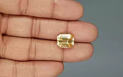 Yellow Sapphire - 8.33 Carats (Pukhraj - 9.08 Ratti)