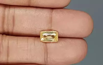 Yellow Sapphire - 3.06 Carats (Pukhraj - 3.34 Ratti)