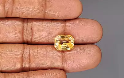 Yellow Sapphire - 7.10 Carats (Pukhraj - 7.74 Ratti)