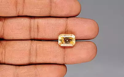 Yellow Sapphire - 6.88 Carats (Pukhraj - 7.50 Ratti)