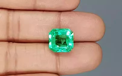 Emerald - 7.64 Carats (Panna - 8.33 Ratti)