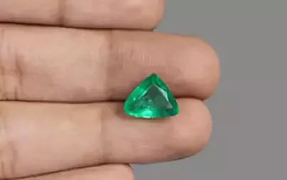 Emerald - 3.28 Carats (Panna - 3.58 Ratti)