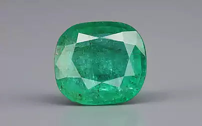 Emerald - 3.69 Carats (Panna - 4.02 Ratti)