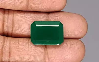 Green Onyx - 13.37 Carats