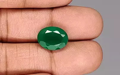 Green Onyx - 5.83 Carats
