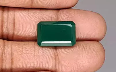Green Onyx - 10.46 Carats