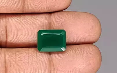Green Onyx - 6.41 Carats