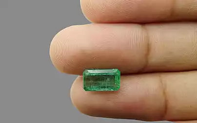 3.07 Carats Octagon Emerald