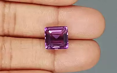 Amethyst - 7.57 Carats (Jamunia - 8.25 Ratti)