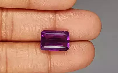 Amethyst - 7.29 Carats (Jamunia - 7.95 Ratti)