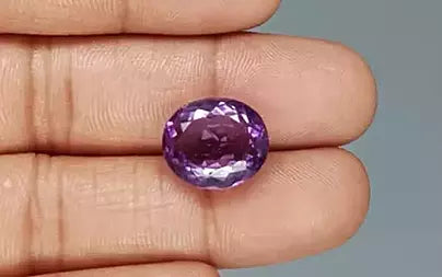Amethyst - 11.46 Carats (Jamunia - 12.49 Ratti)