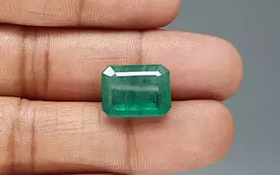 Emerald - 10.11 Carats (Panna - 11.02 Ratti)