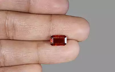 Hessonite (Gomed) - 2.68 Carats
