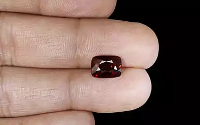 Hessonite - 3.02 Carats (Gomed - 3.29 Ratti)