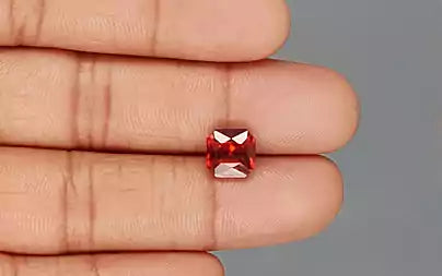 Hessonite (Gomed) - 3.68 Carats