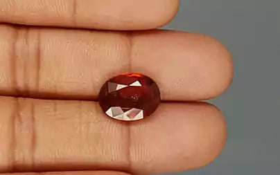 Hessonite (Gomed) - 6.94 Carats