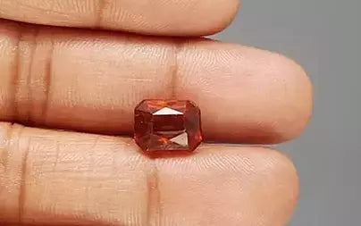 Hessonite - 5.81 Carats (Gomed - 6.33 Ratti)