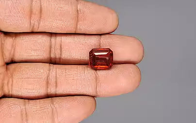 Hessonite - 8.09 Carats (Gomed - 8.82 Ratti)