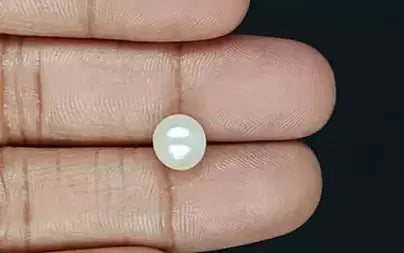 Keshi Pearl - 3.80 Carats (Moti - 4.14 Ratti)