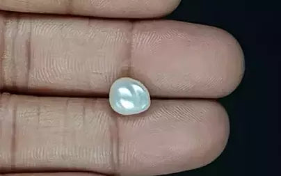 Keshi Pearl (Moti) - 2.74 Carats