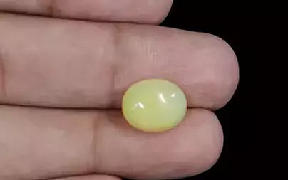 Opal - 3.20 Carats (Dudhiya Pathar - 3.52 Ratti)