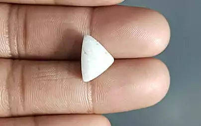 Opal - 4.46 Carats (Dudhiya Pathar - 4.86 Ratti)