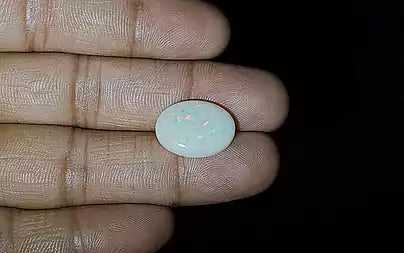 Opal - 6.73 Carats (Dudhiya Pathar - 7.34 Ratti)