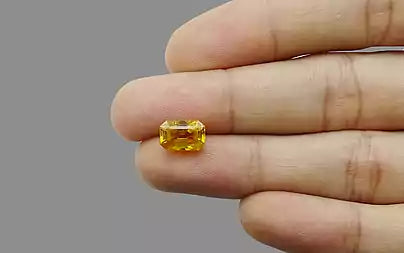 Yellow Sapphire - 4.04 Carats (Pukhraj - 4.40 Ratti)