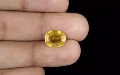 Yellow Sapphire - 4.54 Carats (Pukhraj - 4.95 Ratti)