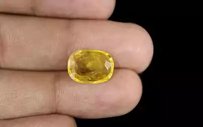 Yellow Sapphire - 6.32 Carats (Pukhraj - 6.89 Ratti)
