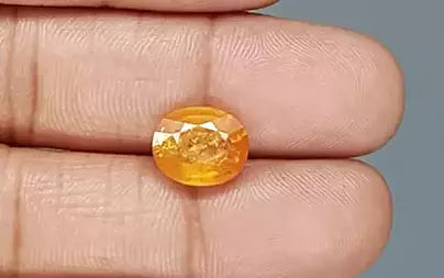 Yellow Sapphire - 5.33 Carats (Pukhraj - 5.81 Ratti)