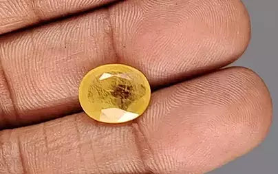 Yellow Sapphire - 5.40 Carats (Pukhraj - 5.89 Ratti)
