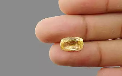 Yellow Sapphire - 4.86 Carats (Pukhraj - 5.30 Ratti)