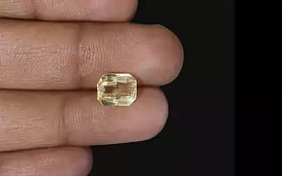 Yellow Sapphire - 4.05 Carats (Pukhraj - 4.41 Ratti)